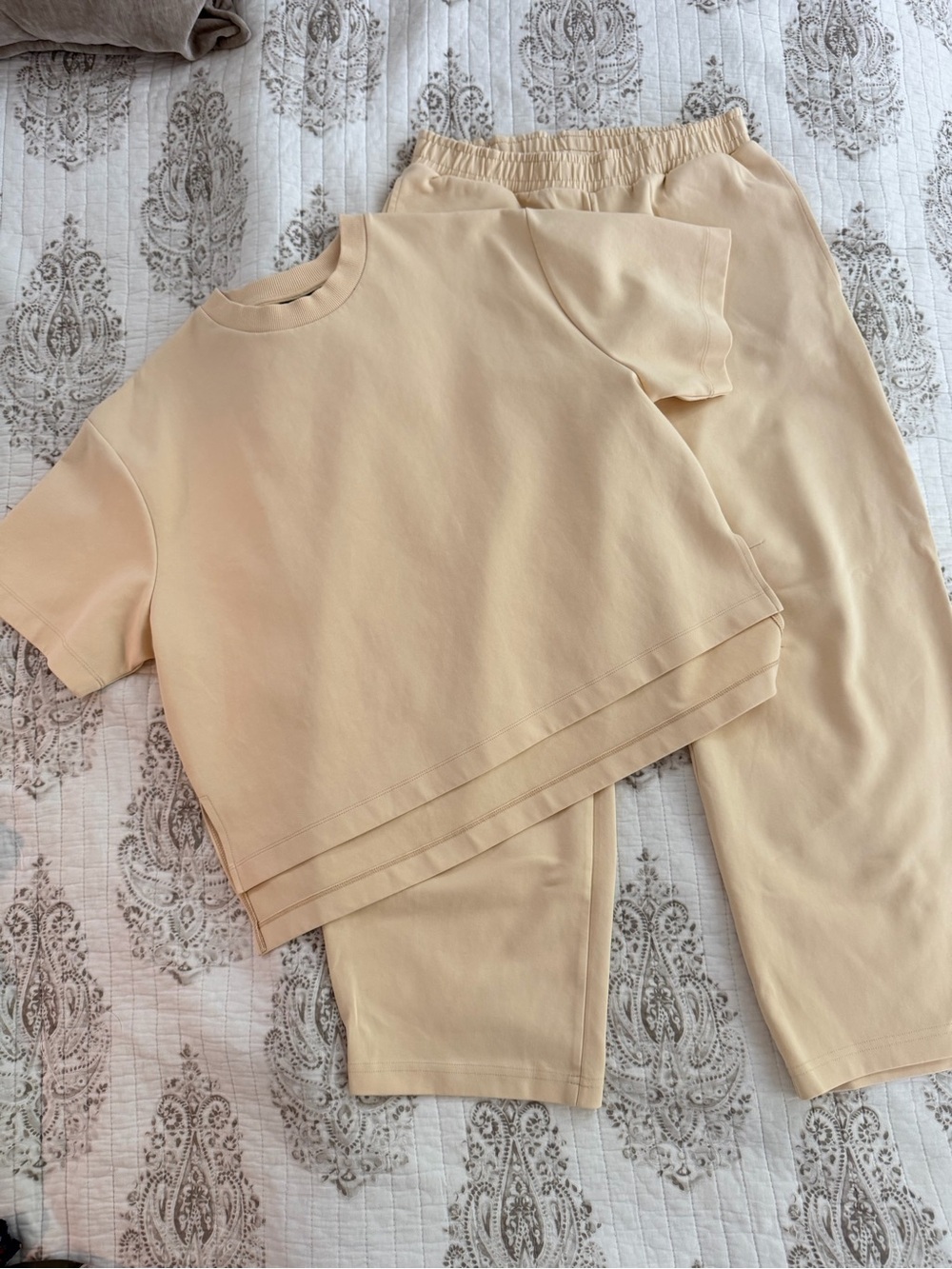 ASOS Buttermilk Beige Two-Piece Sweatshirt and Pants Casual Set